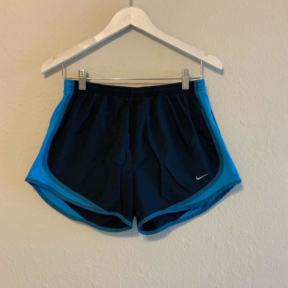 Nike tempo athletic shorts size medium